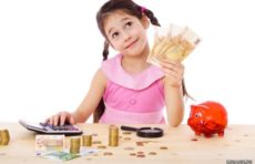 Giáo dục trẻ em về giá trị của tiền bạc